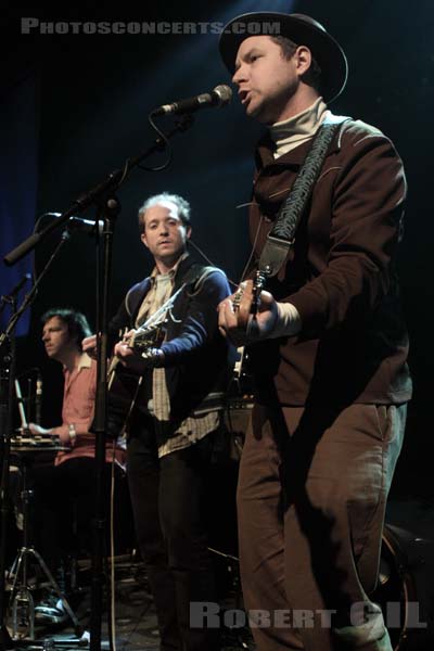 THE WOWZ - 2011-01-30 - SAINT OUEN - Mains d'Oeuvres - 